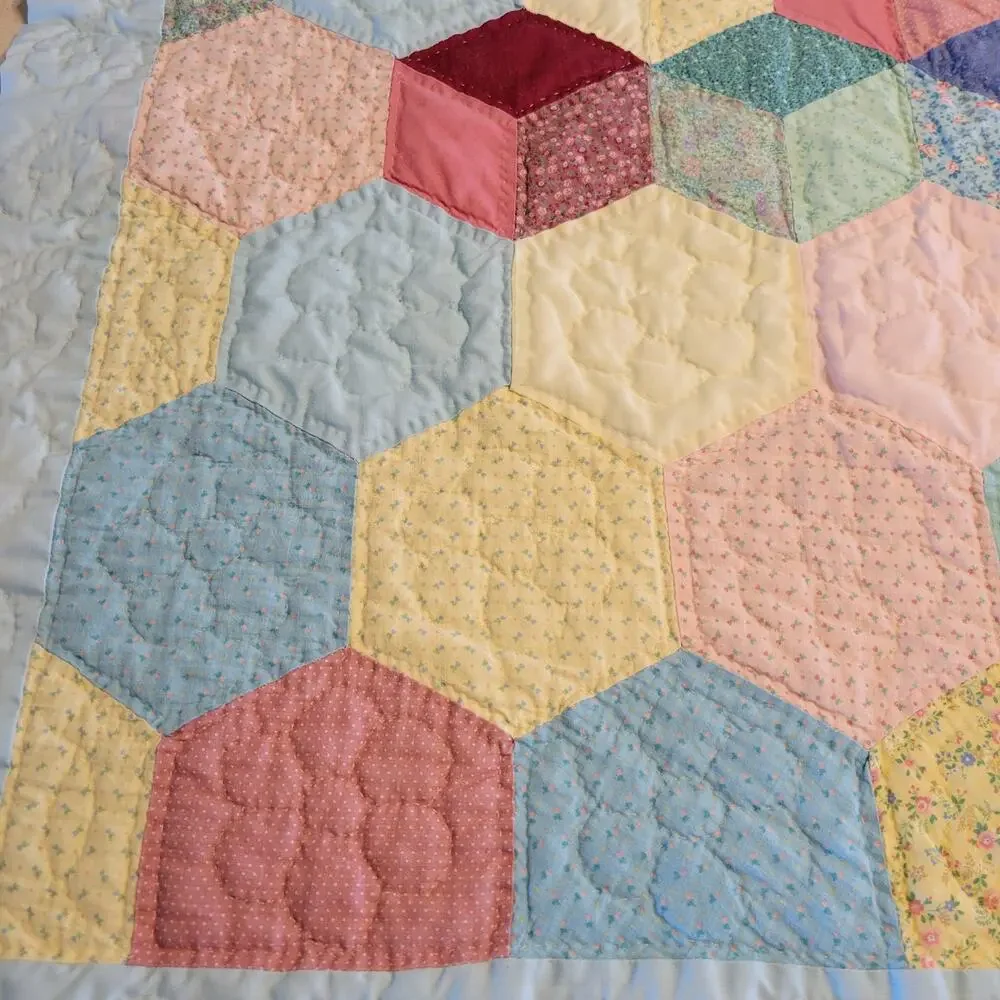 Handmade Hexagon Patchwork Quilt 51x39 Vintage Pastel 1990 Baby Lap Throw